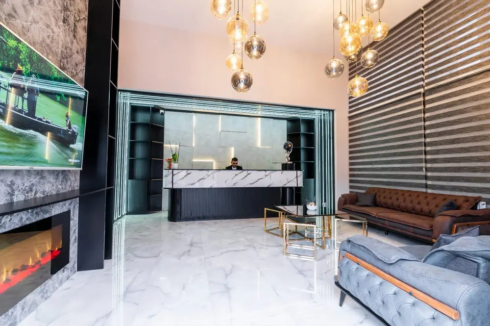NEO Suit salon alani